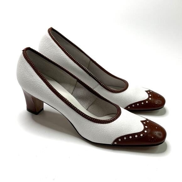Vintage Red Cross Shoes White Brown Leather Wingtip Heels Sz 8.5 AAA RARE Pumps - Picture 2 of 12
